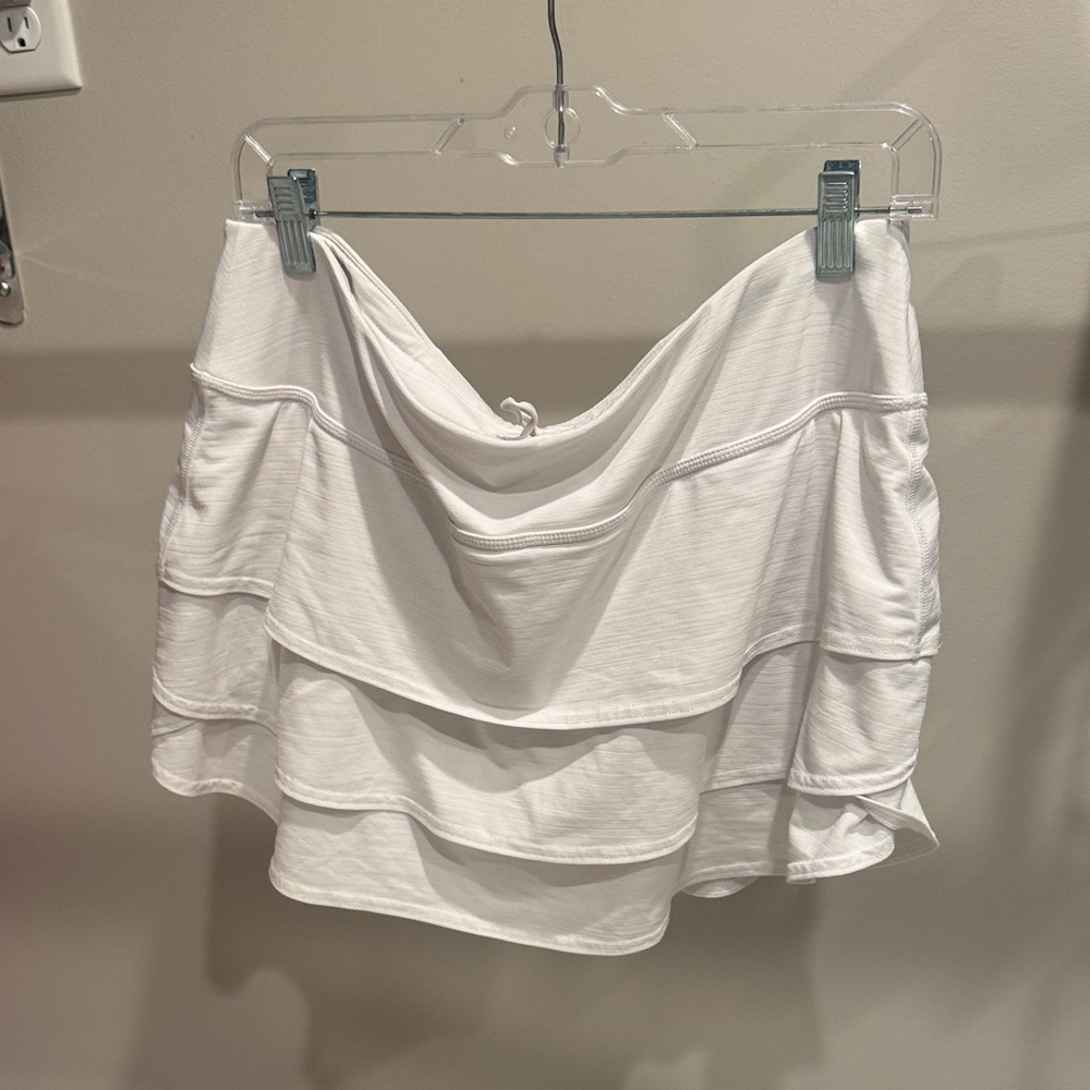 Athleta White Tiered Exercise Skort